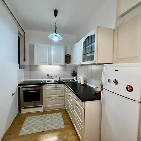 Apartment Center One-bedroom Loft