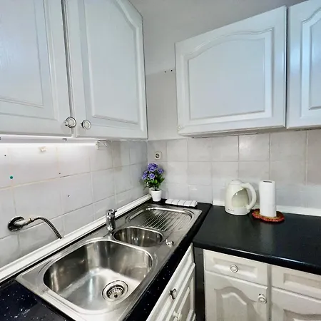 Center One-bedroom Loft شقة سراييفو