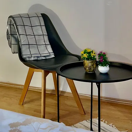 شقة Center One-bedroom Loft *